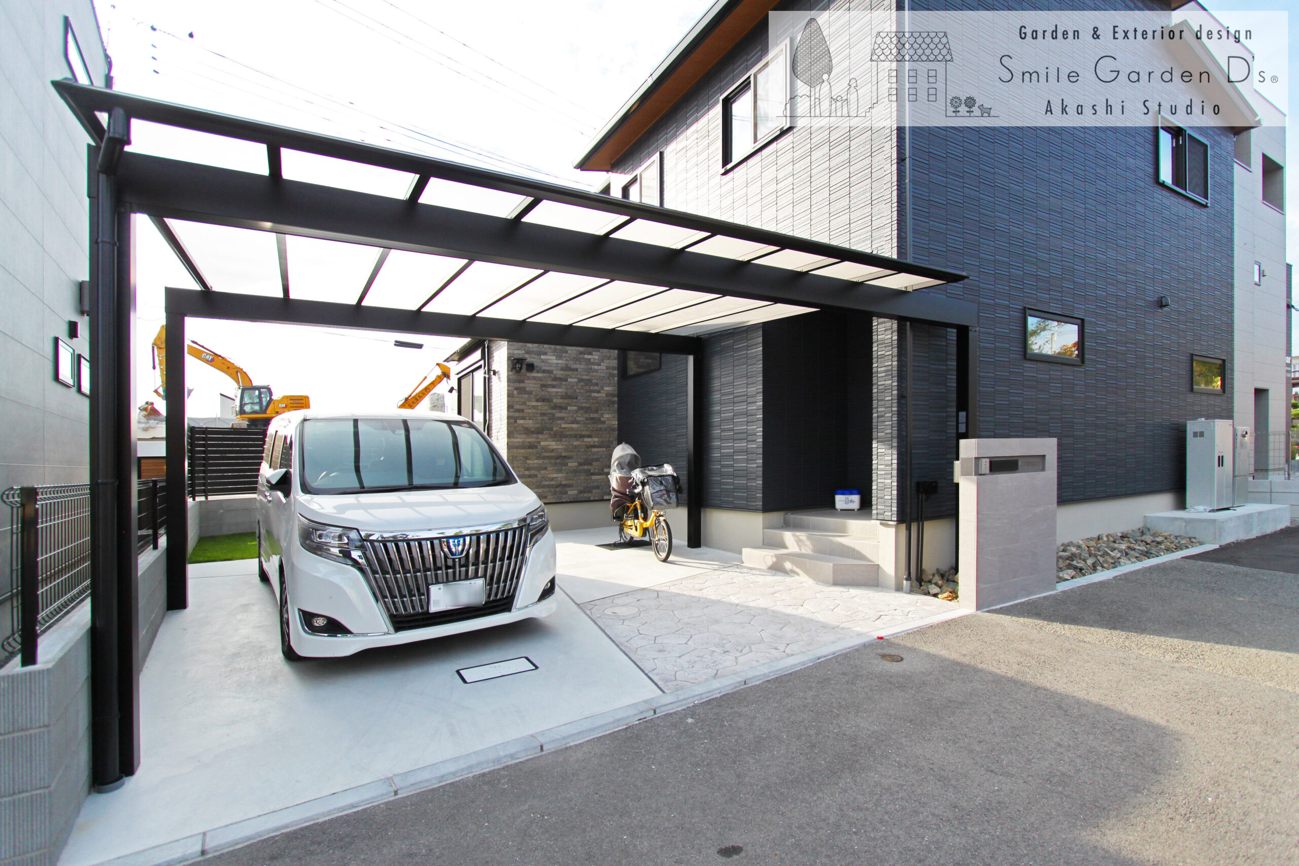 機能美を追求した梁はね出しカーポートと門まわりの新築外構