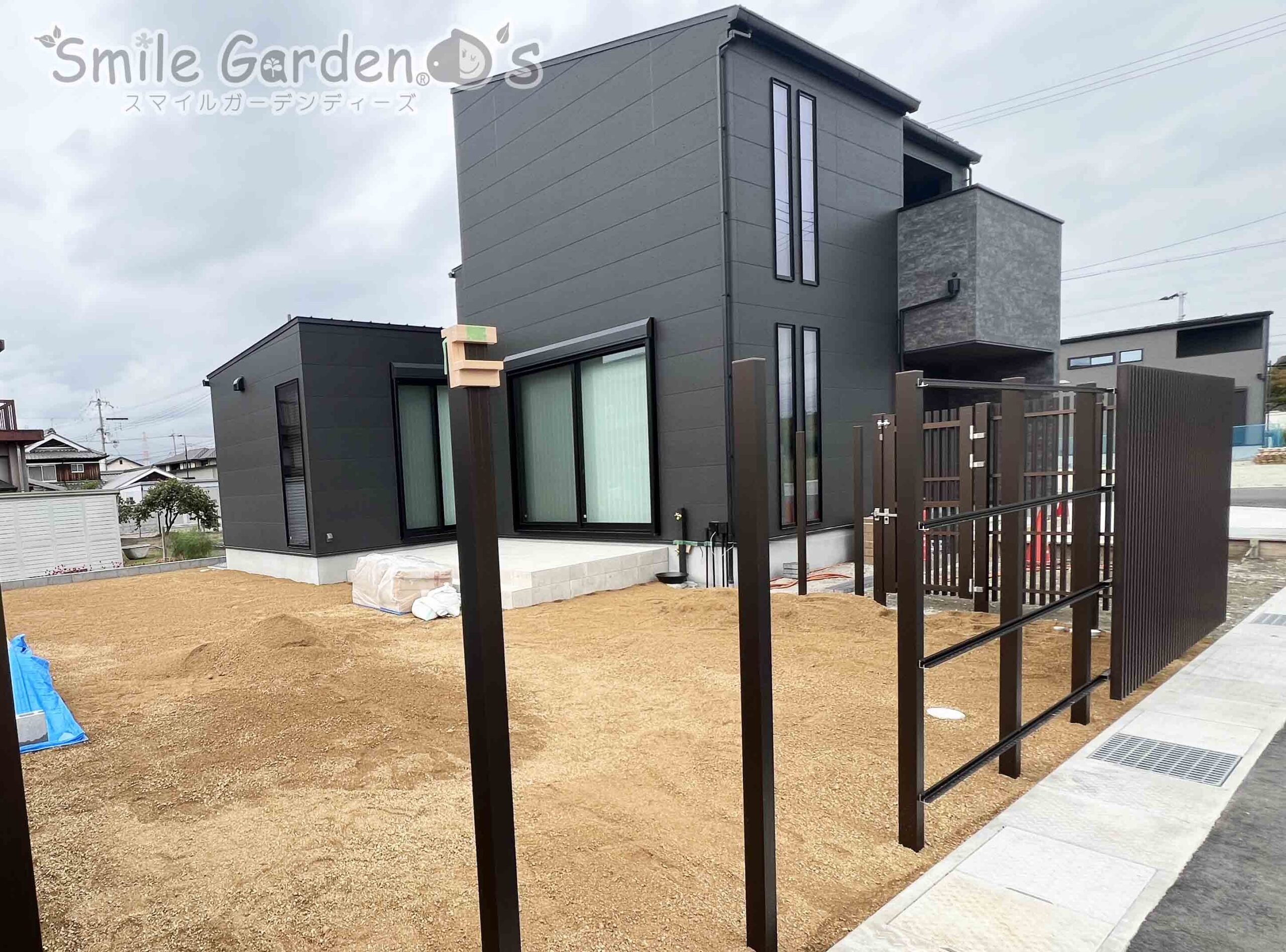 【施工中レポート】シンプルモダン新築外構、完成間近です！
