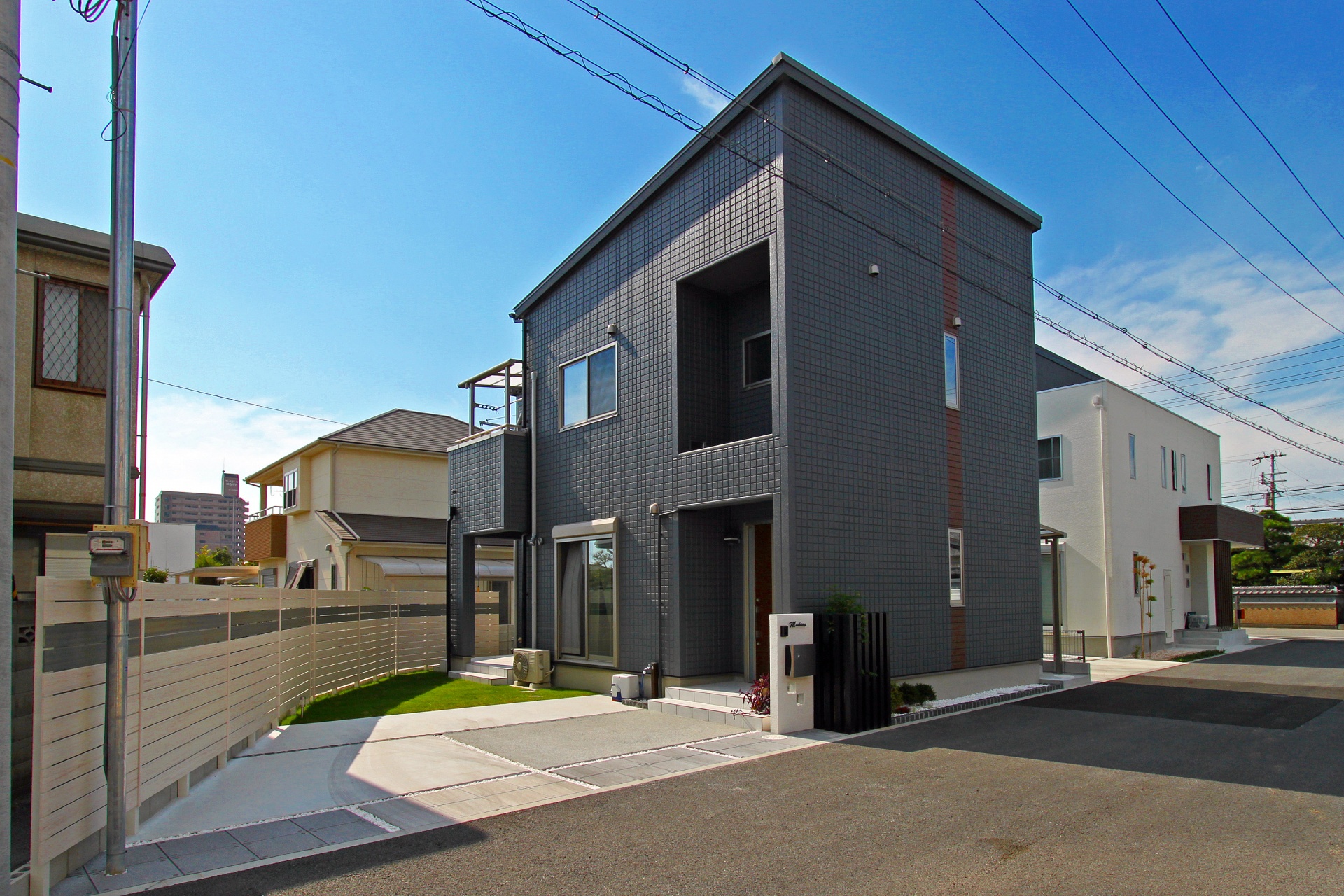 モノトーンでまとめられたシンプルモダンデザイン　Ｍ様邸～加古川市～