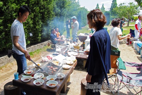 スマイルガーデン BBQ 庭デザイン